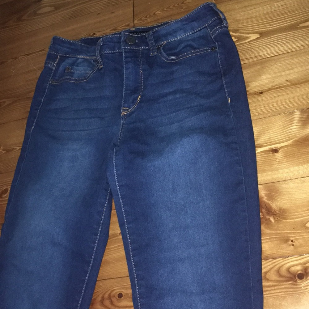 High waisted dark wash jeans